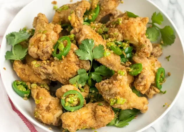 SALT AND PEPPER CHICKEN WINGS & FRIES